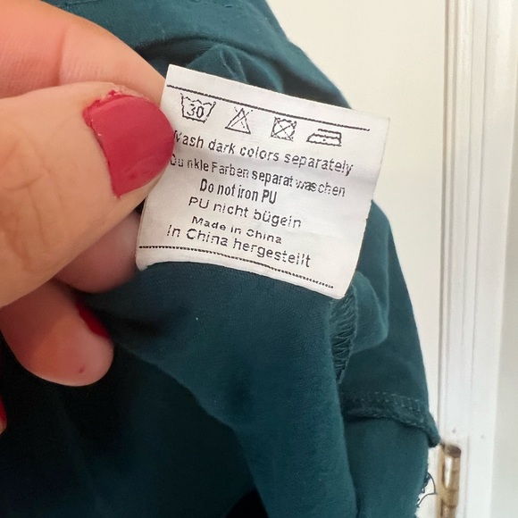 Green Long Sleeve Peplum Blouse (S123) - Picture 6 of 8